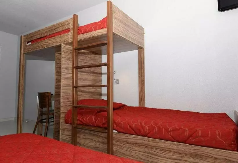 اتاق پنج‌تخته استاندارد, Du Parc  Pirates