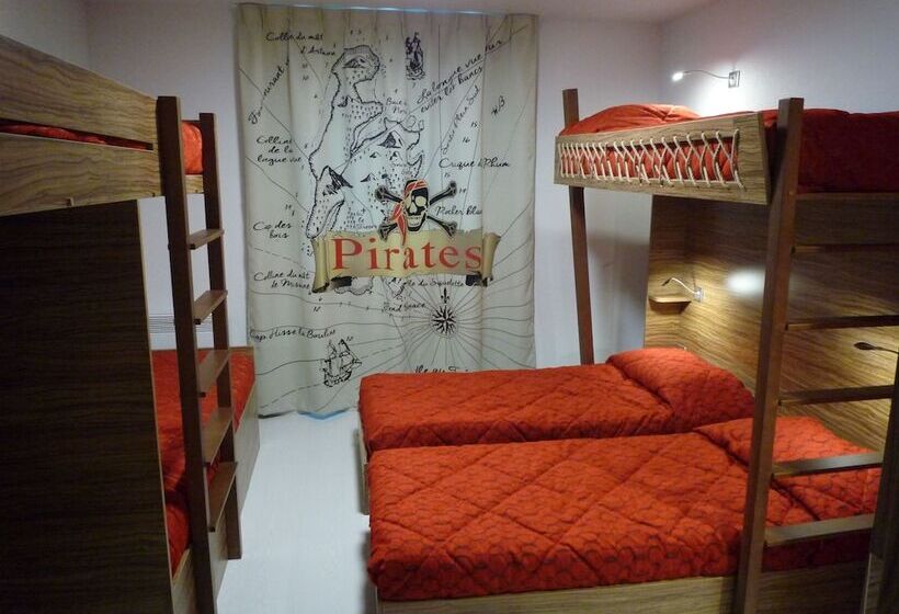 Четырехместный Номер Стандарт, Du Parc  Pirates