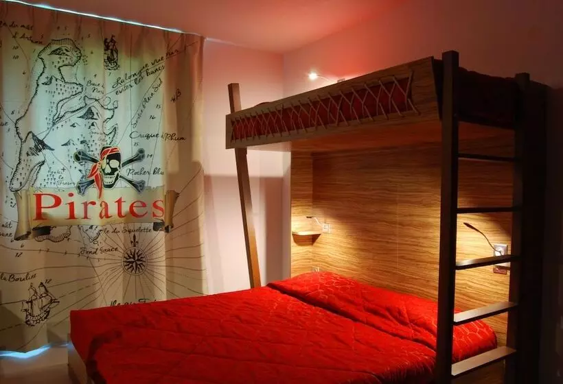 اتاق استاندارد چهار تخته, Du Parc  Pirates