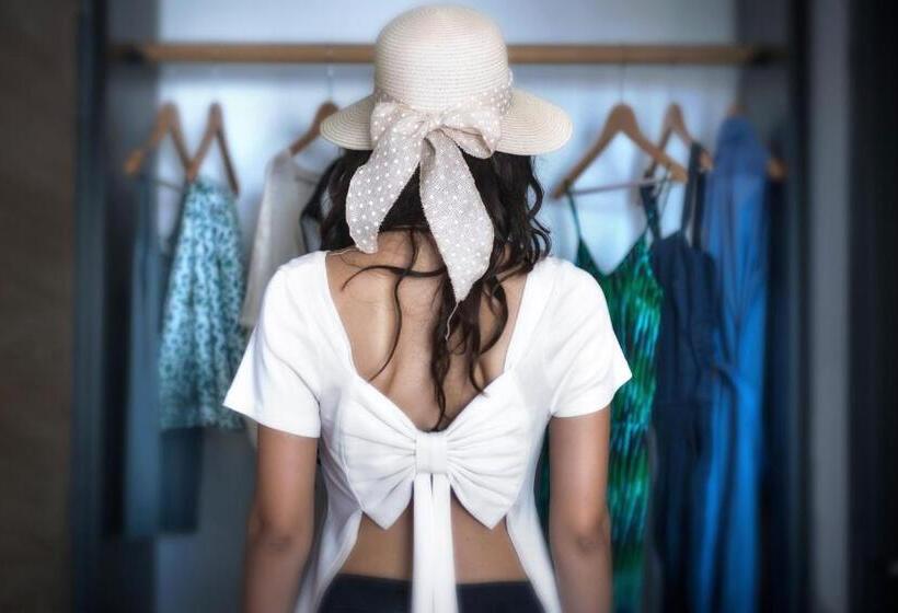 Трехместный Номер Стандарт с Балконом, Infinity Blue Boutique Hotel & Spa Adults Only