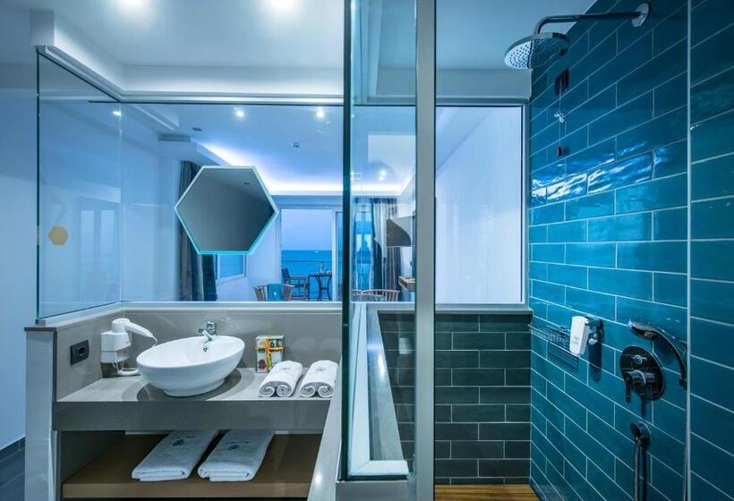 سوییت جونیور لوکس با چشم‌انداز دریا, Infinity Blue Boutique Hotel & Spa   Adults Only