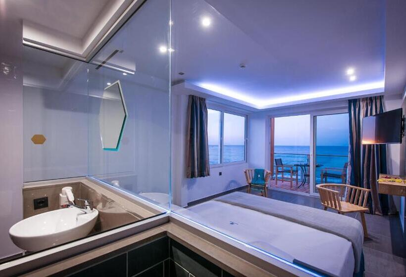 Полулюкс Deluxe Вид на Море, Infinity Blue Boutique Hotel & Spa Adults Only