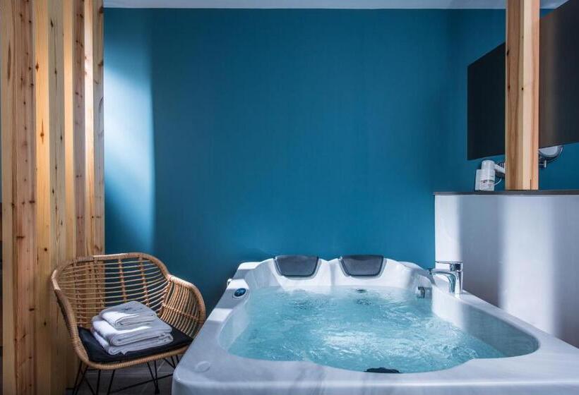 Номен Superior с Гидромассажем, Infinity Blue Boutique Hotel & Spa Adults Only