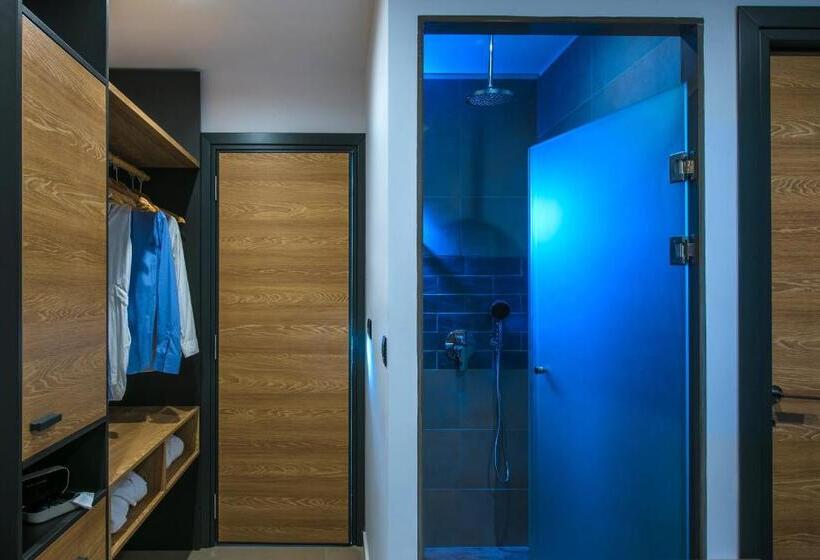 Номер Стандарт Трехместный, Infinity Blue Boutique Hotel & Spa Adults Only