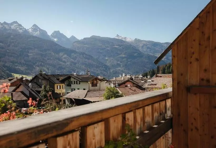 バルコニー付きスタンダードルーム, La Montanara Predazzo