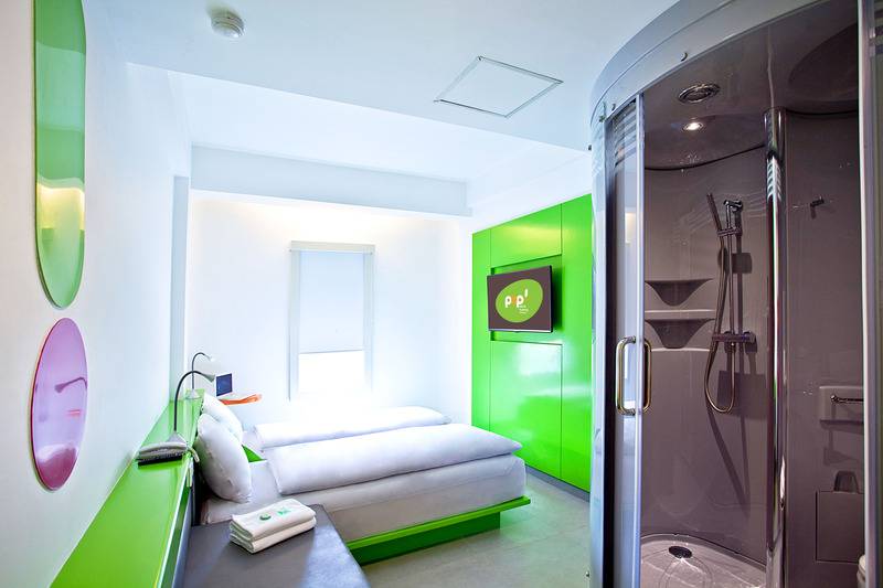 غرفة قياسية, Pop!  Gubeng Surabaya