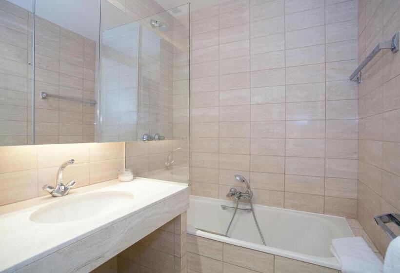 2-Bedroom Classic Apartment, Résidence Charles Floquet