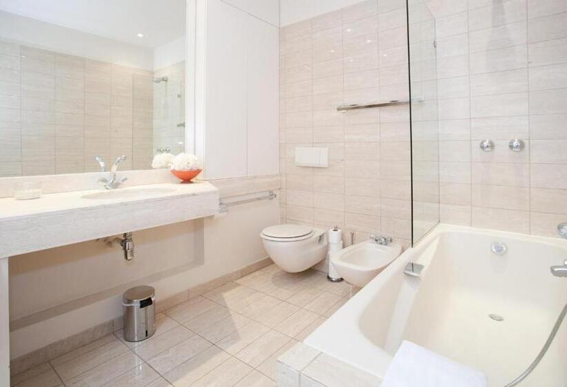 2-Bedroom Classic Apartment, Résidence Charles Floquet