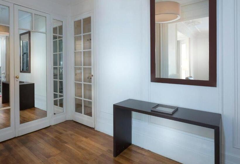 2-Bedroom Classic Apartment, Résidence Charles Floquet