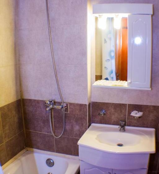 四人高级间, San Remo Majestic