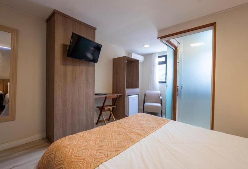 수피리어 룸, Serra Everest