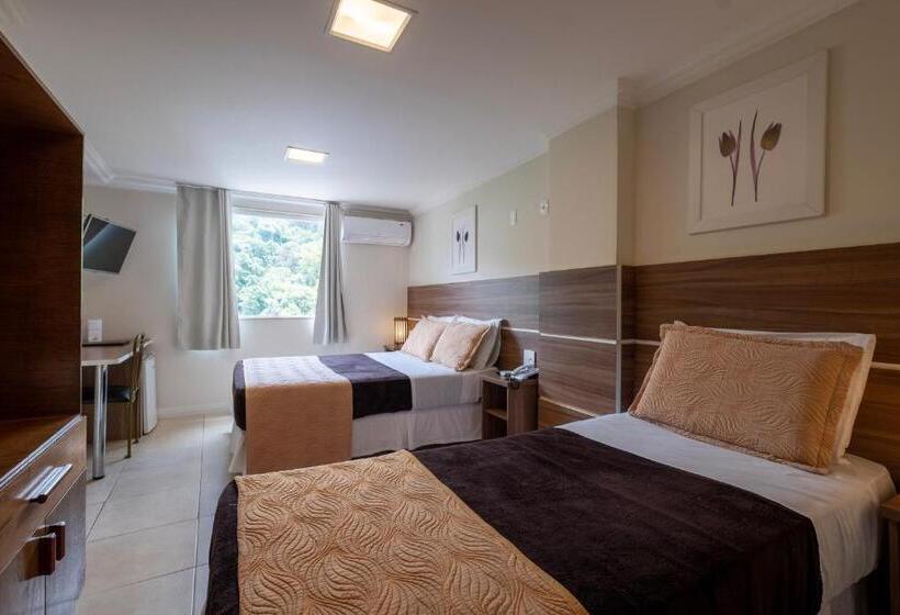 이그제큐티브 스위트, Serra Everest