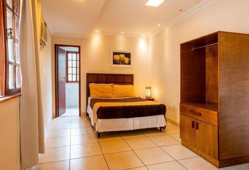 이그제큐티브 스위트, Serra Everest