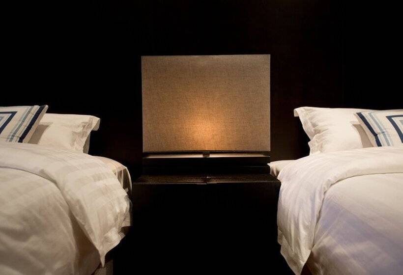 سوییت خانوادگی, Sky Valley Heritage Boutique