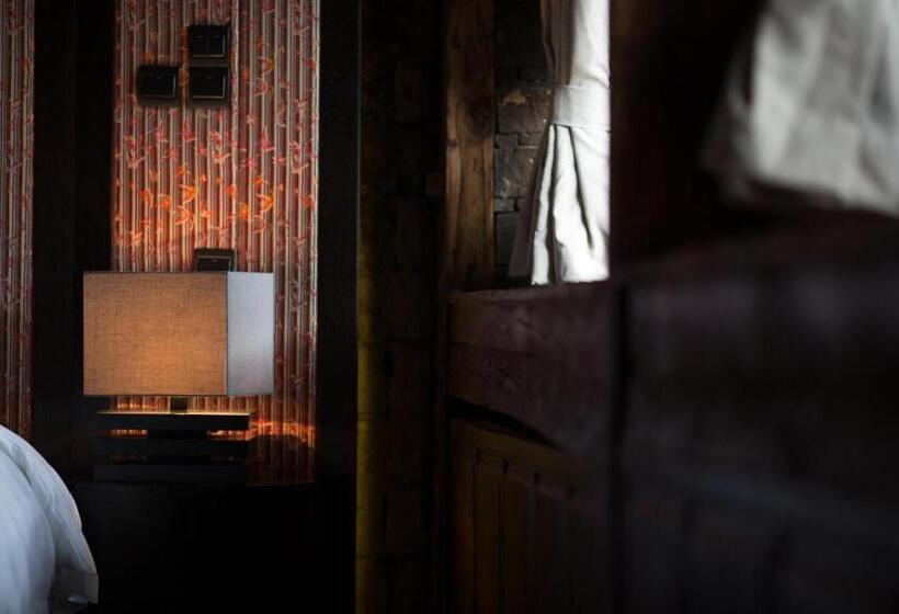 سوییت با چشمانداز باغ, Sky Valley Heritage Boutique