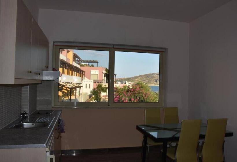 Апартаменты 1 Спальня, Thalassa House Apartments