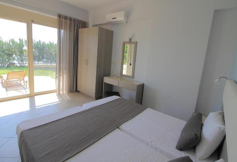 Апартаменты 3 Спальни, Thalassa House Apartments