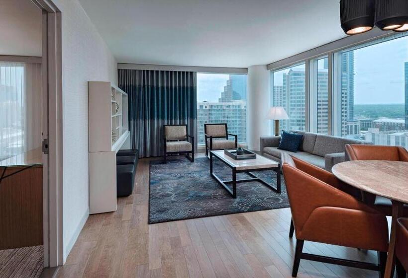 带大床的套房, The Westin Austin Downtown