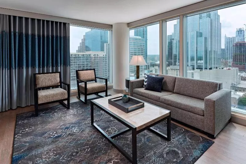 キングサイズベッドのスイートルーム, The Westin Austin Downtown