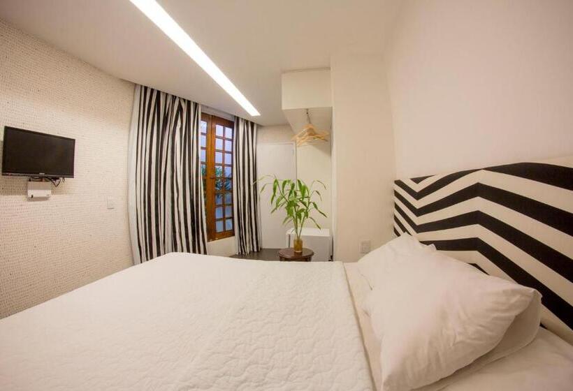 スタンダードルーム, Vivaz Boutique