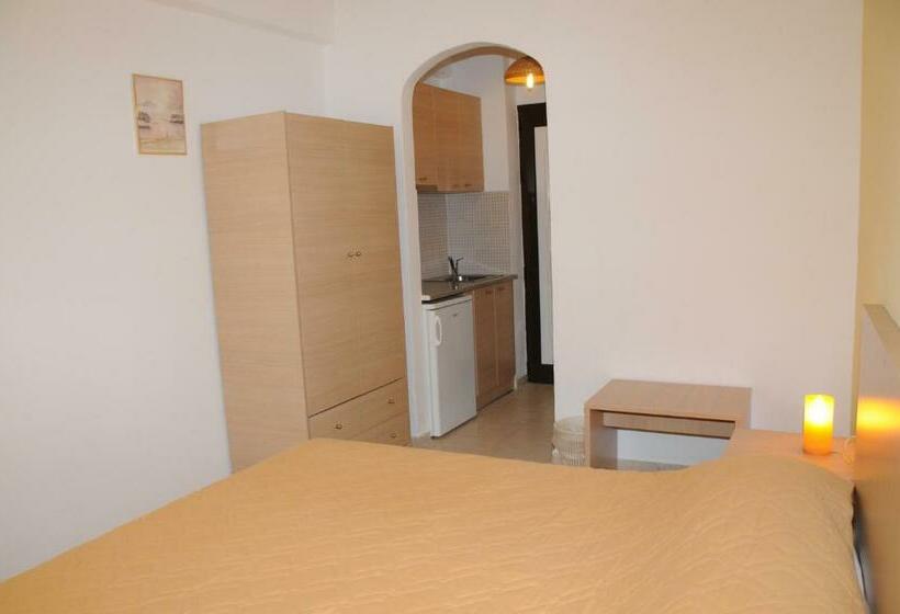 스탠다드 스튜디오, Manolis Apartments Plakias