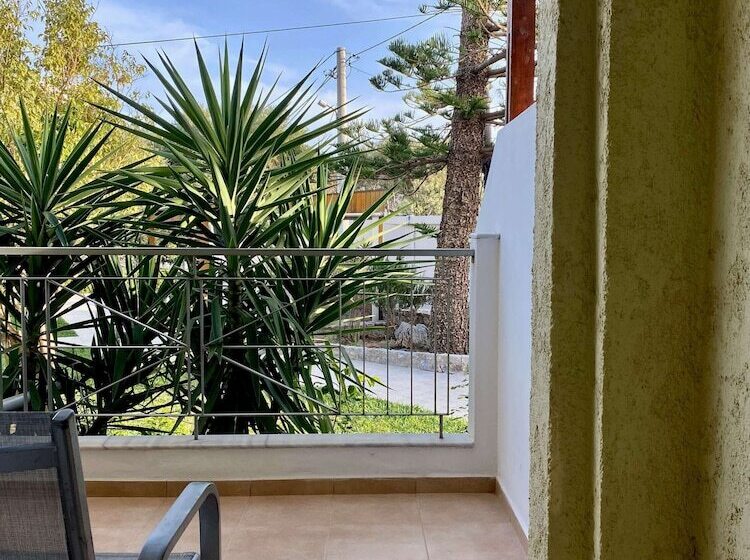 Студия Стандарт, Manolis Apartments Plakias