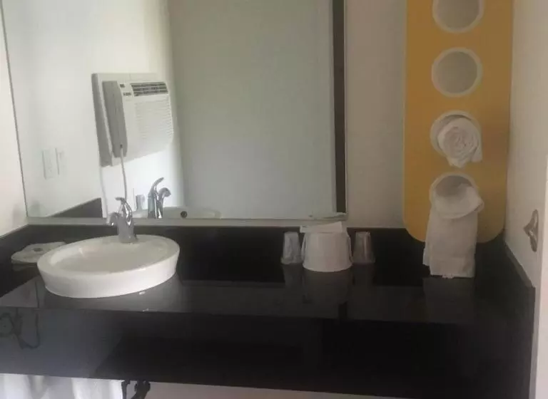 スタンダードルーム, Motel 6 Bremerton, Wa