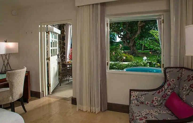 اتاق داخلی دلوکس, Sandals Halcyon Beach - All Inclusive Couples Only