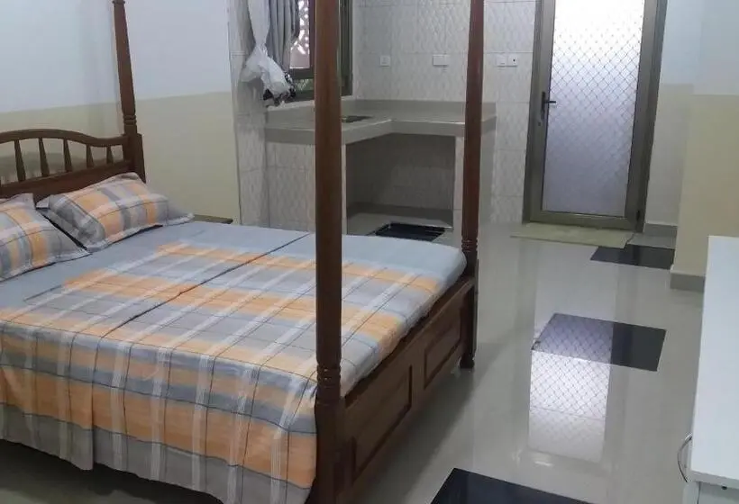اتاق لوکس با تخت بزرگ, Ayodya Suites Nyali
