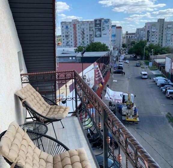 スイート, Hoshen