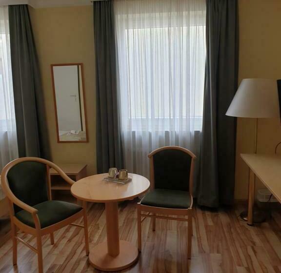 Номер Стандарт, Traditionsgasthof Grüner Baum