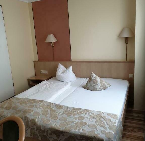 Номер Стандарт, Traditionsgasthof Grüner Baum