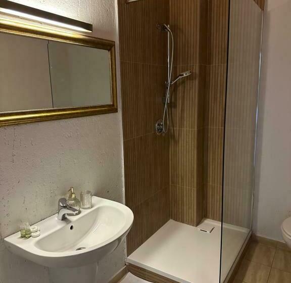 Семейный Номер, Pension Conacul Vanatorului