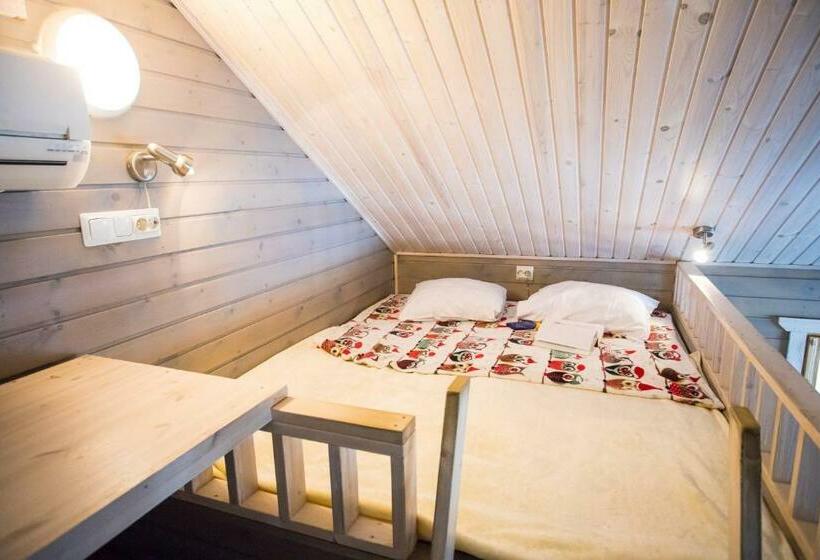 一居室别墅, Kuus Hukkala