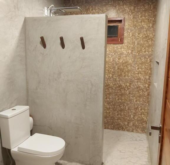 غرفة قياسية مزوَّدة بشُرفة, Pousada Flor De Lena  Suíte Lírio  Icaraizinho