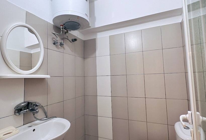 اتاق راحتی سه تخته, Garden Villa Naza