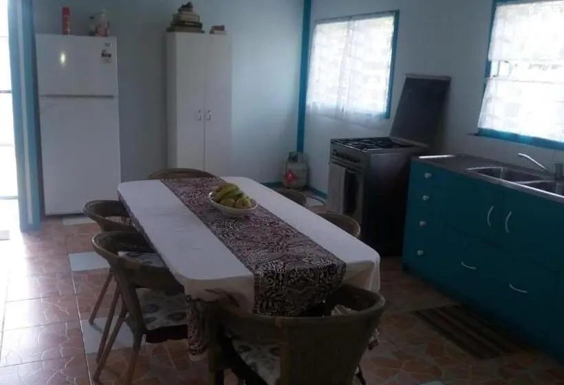 اتاق اکونومی, Aitutaki Budget Accommodation