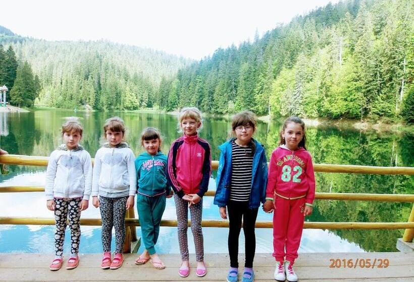 Дом 2 Спальни, Family Green