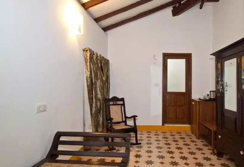 プレミアムルーム, Hospedaria Abrigo De Botelho