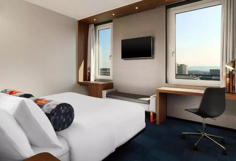 キングサイズベッドのスイートルーム, Aloft Stuttgart