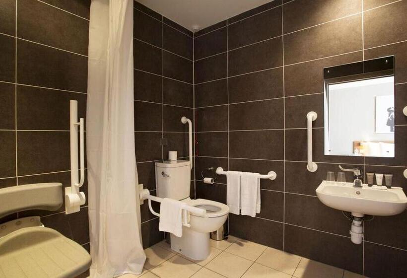 スタンダードルーム, Britannia Study