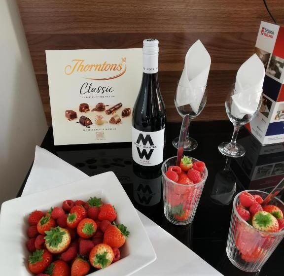 スタンダードルーム, Britannia Study