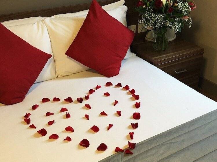 スタンダードルーム, Britannia Study