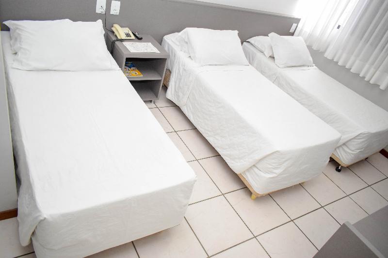 スタンダードトリプルルーム, Camboriu Praia