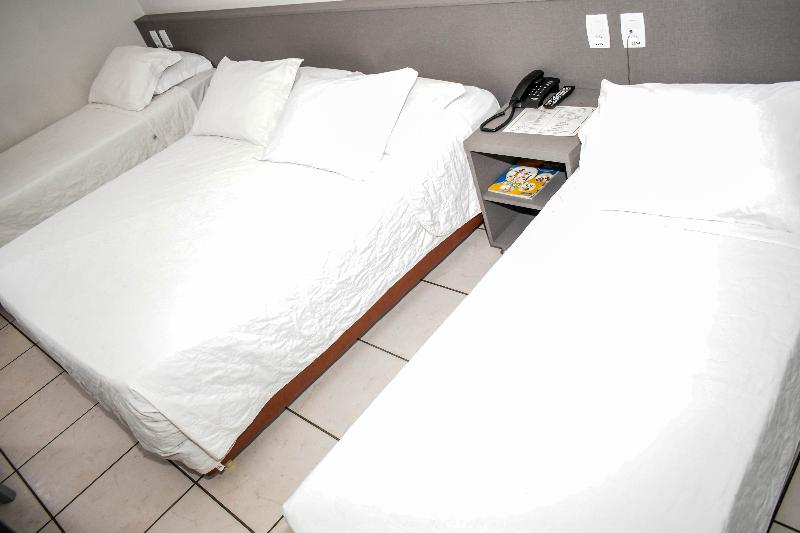 スタンダード４人部屋, Camboriu Praia