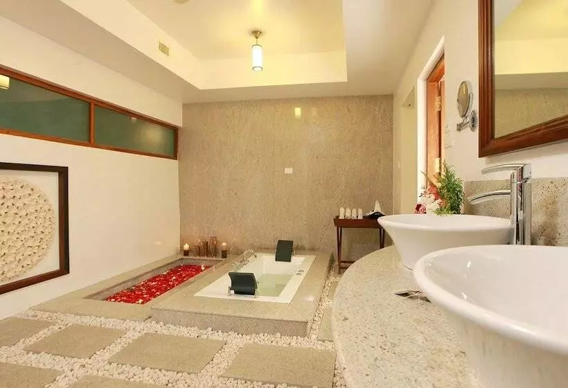 デラックスビラの１ベッドルーム, Carnoustie Beach Resort & Ayurveda Spa