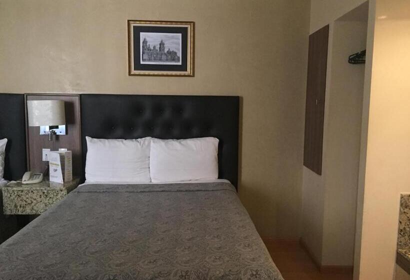 스탠다드 룸 더블 침대 2개, Castropol