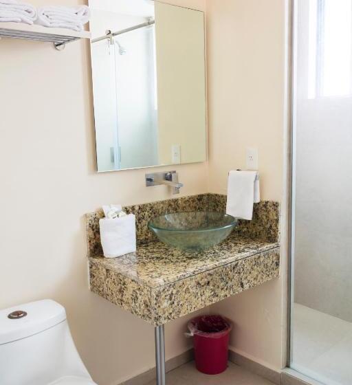 스탠다드 룸 더블 침대 2개, Castropol