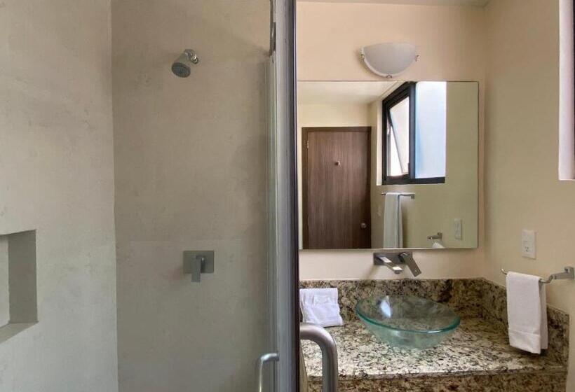 스탠다드 룸 더블 침대 2개, Castropol