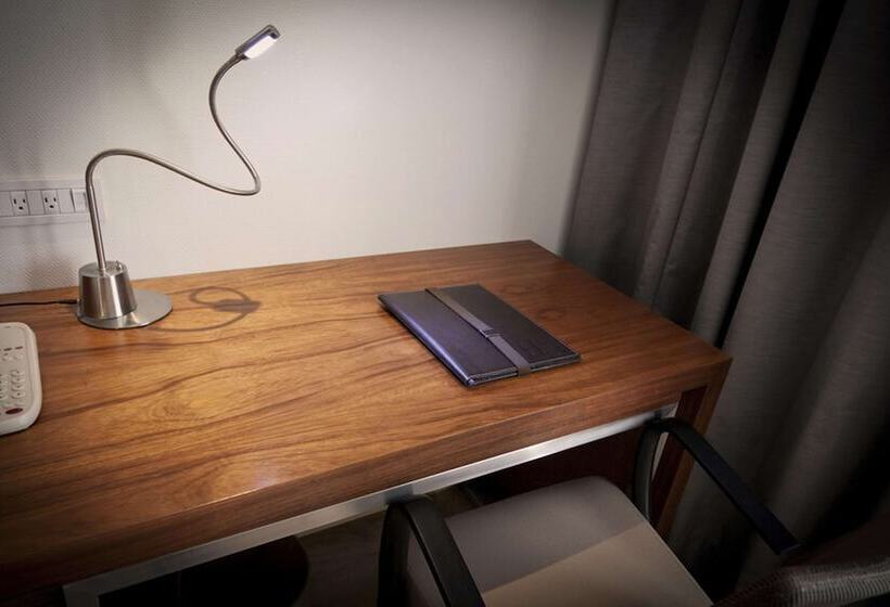 Номер Deluxe, Hs Hotsson Hotel Queretaro